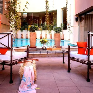 Dellarosa Boutique And Hotell